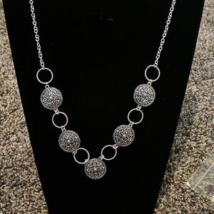 Kim Rogers long fashion Bali necklace!  New!  Nice.